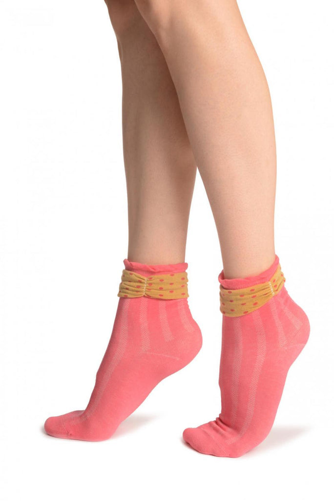 Liss Kiss Pink With Around The Ankle Bow Ankle High Socks - Socks