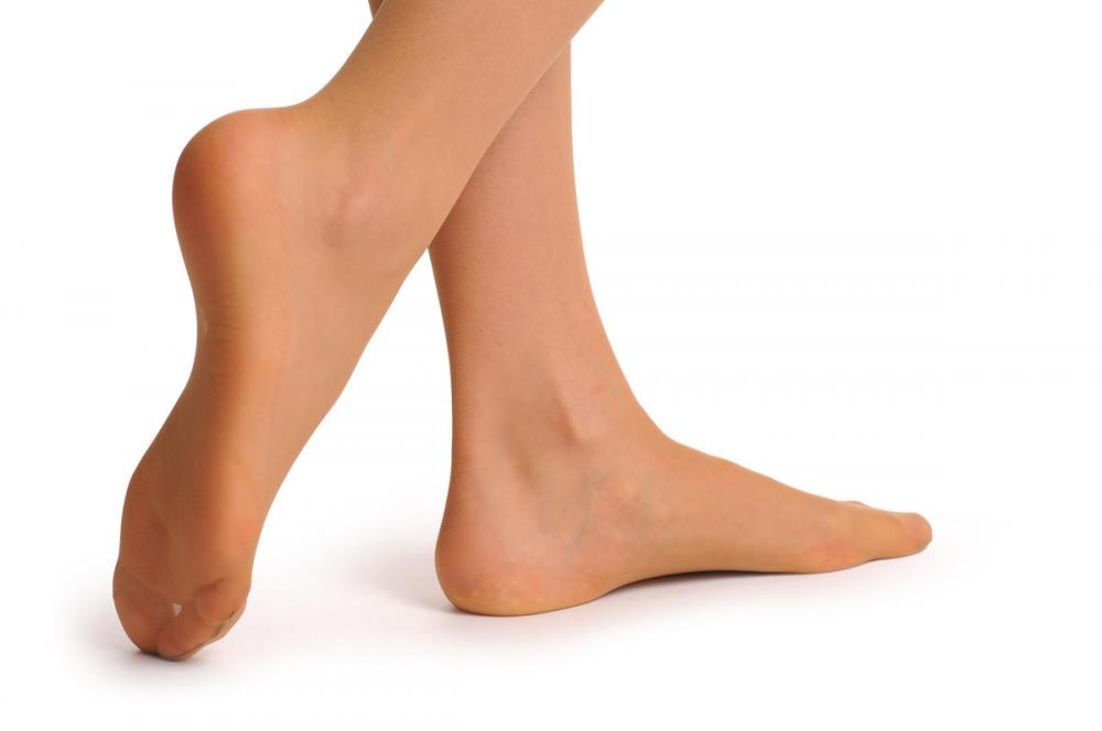 Liss Kiss Plus Size Nude With Lace Silicon Garter - Hold Ups