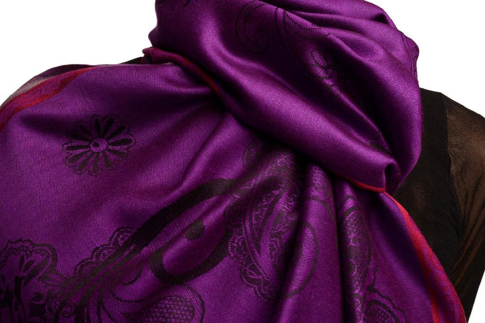 Liss Kiss Red Frame & Paisleys On Indigo Pashmina Feel With Tassels - Scarf