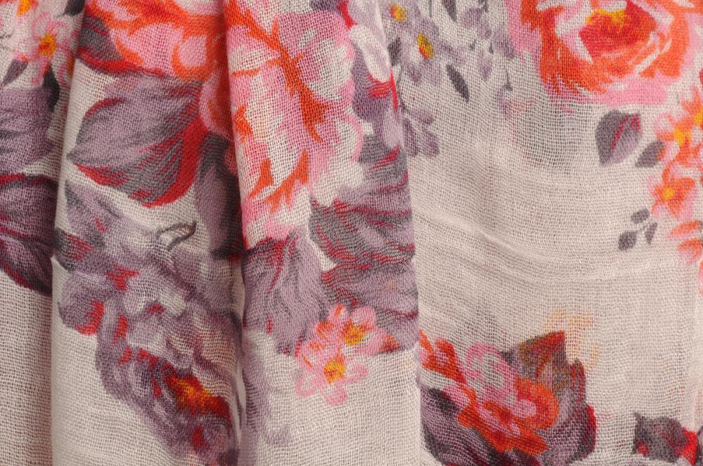 Liss Kiss Red & Grey Roses On White With Tassels - Scarf