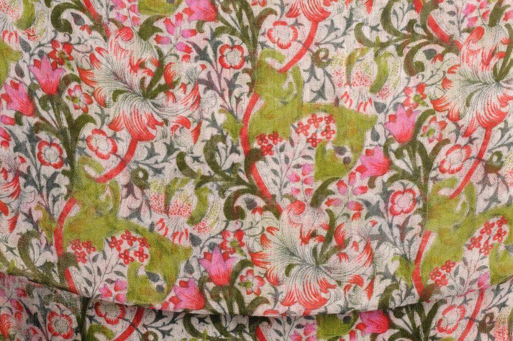 Liss Kiss Red & Olive Green Lilly Flowers With Tessels - Scarf