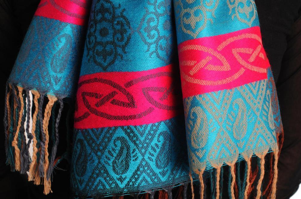 Liss Kiss Reversed Flowers With Gold Lurex On Blue Pashmina With Tassels - Scarf