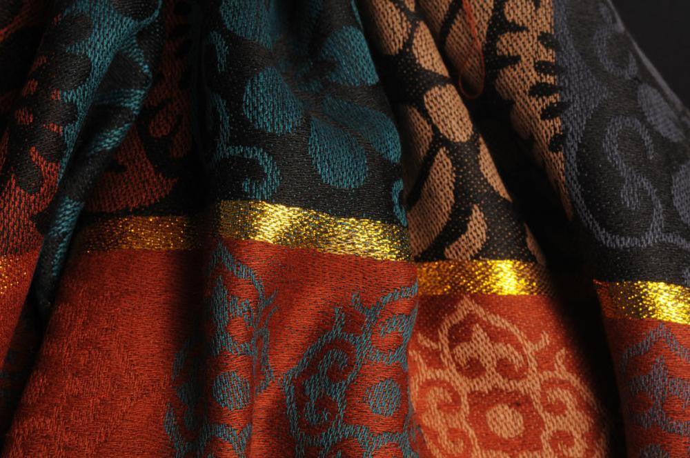 Liss Kiss Reversed Flowers With Gold Lurex On Brown Pashmina With Tassels - Scarf