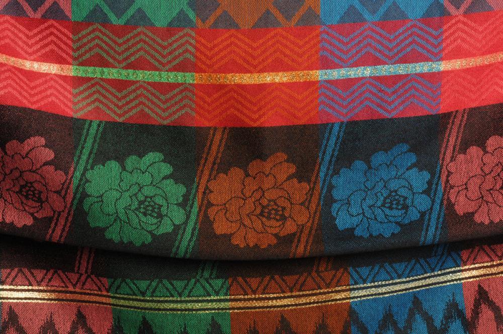 Liss Kiss Reversed Roses On Dark Red Pashmina With Tassels - Scarf