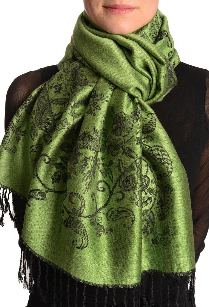 liss kiss Roses Frame On Kelly Green Pashmina With Tassels - Scarf