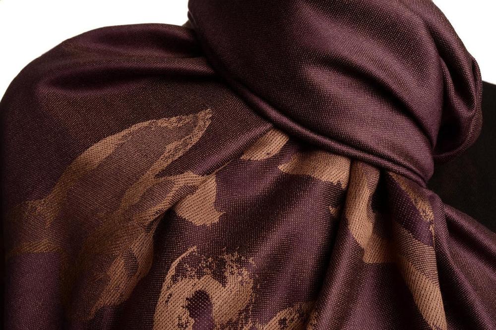 Liss Kiss Roses On Dark Purple Pashmina Feel With Tassels - Scarf