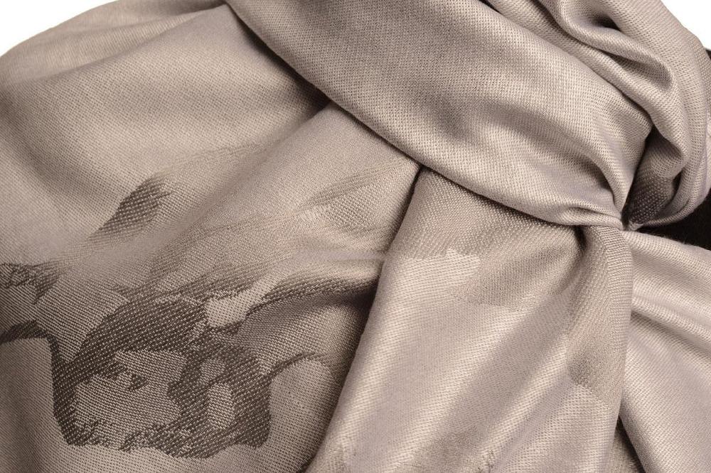 Liss Kiss Roses On Silver Grey Pashmina Feel With Tassels - Scarf