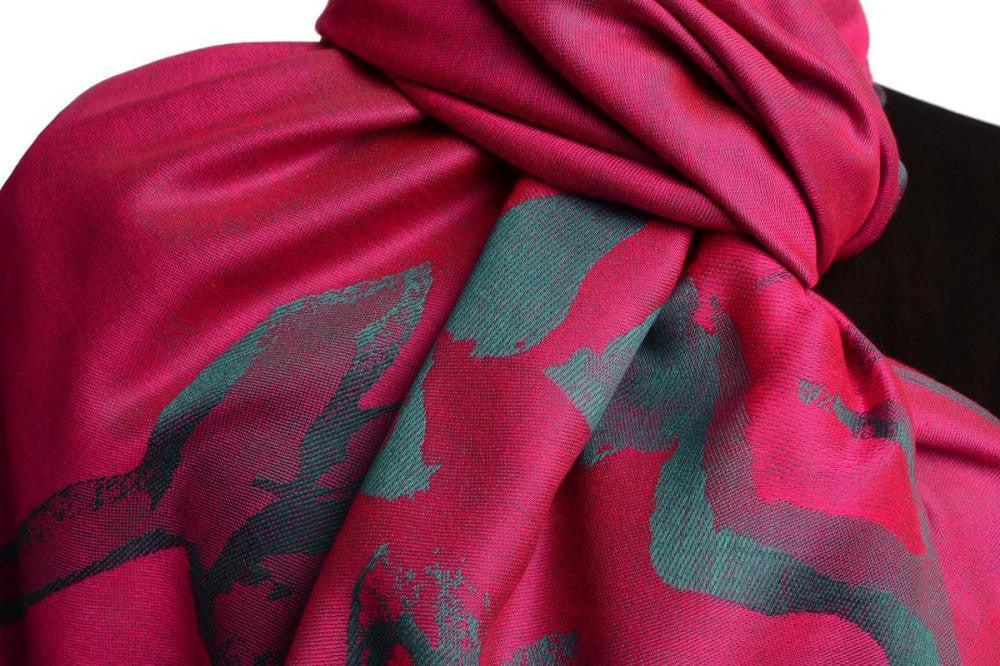 Liss Kiss Roses On Violet Pink Pashmina Feel With Tassels - Scarf