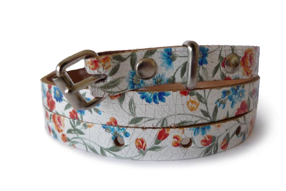 Liss Kiss Roses On White Real Leather Rustic Look Women Belt - Belt