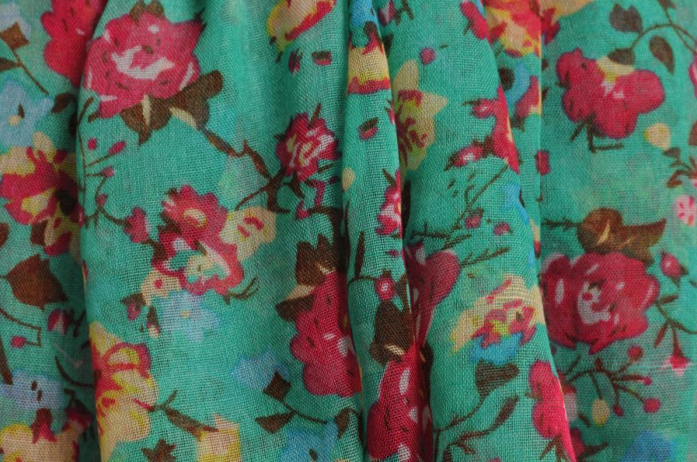 Liss Kiss Small Climbing Roses On Persian Blue - Scarf