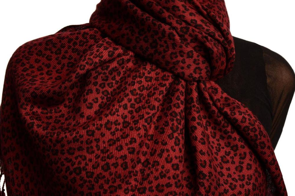 Liss Kiss Small Leopard On Burgundy Pashmina Feel With Tassels - Scarf