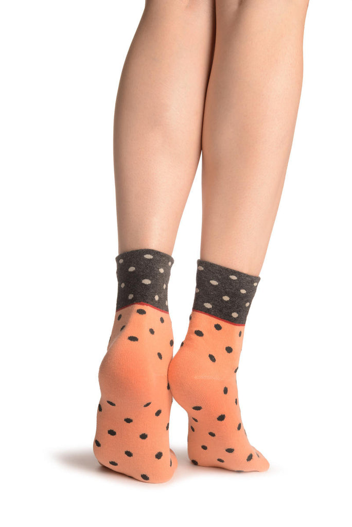 Liss Kiss Small Polka Dot On Salmon Pink With Black Top Ankle High Socks - Socks