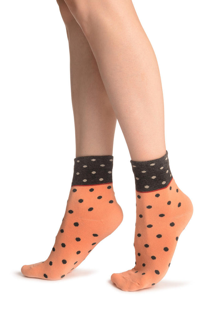 Liss Kiss Small Polka Dot On Salmon Pink With Black Top Ankle High Socks - Socks