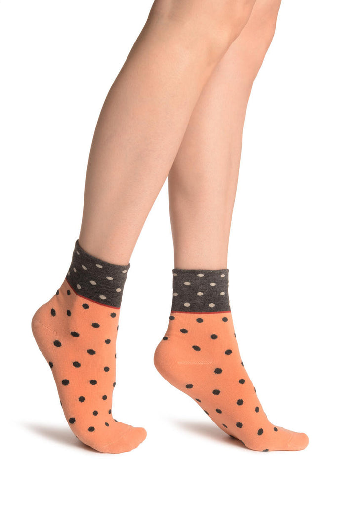 liss kiss Small Polka Dot On Salmon Pink With Black Top Ankle High Socks - Socks
