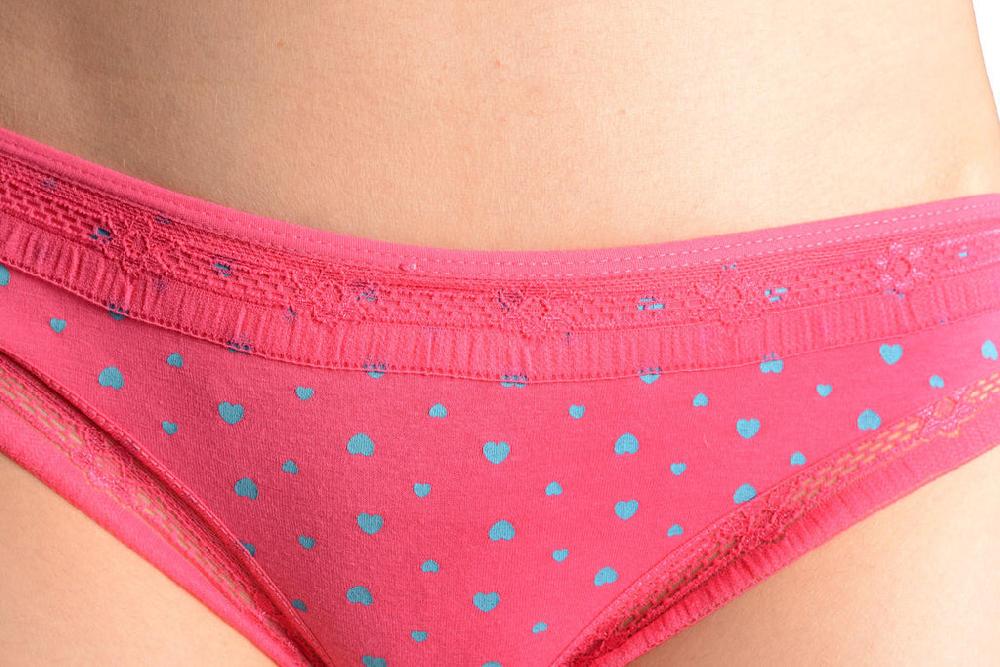Liss Kiss Soft Cotton With Small Printed Hearts Pink High Leg Brazilian - Knickers