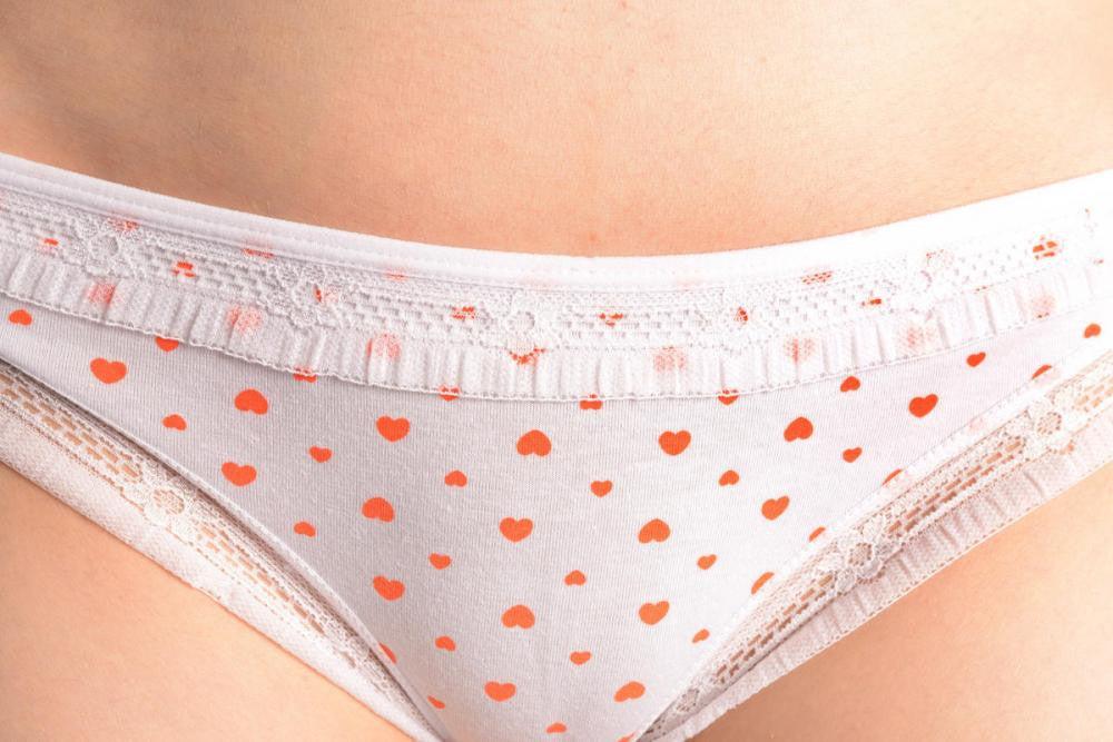 Liss Kiss Soft Cotton With Small Printed Hearts White High Leg Brazilian - Knickers