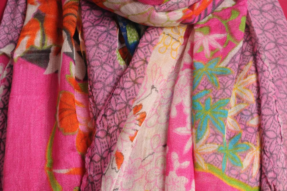 Liss Kiss Turkish Flowers With Tassels On Fuchsia With Fuchsia Edge - Scarf