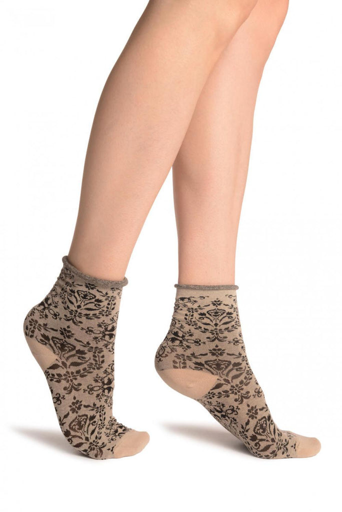 liss kiss Versailles Pattern With Rolling Top on Mocha Ankle High Socks - Socks