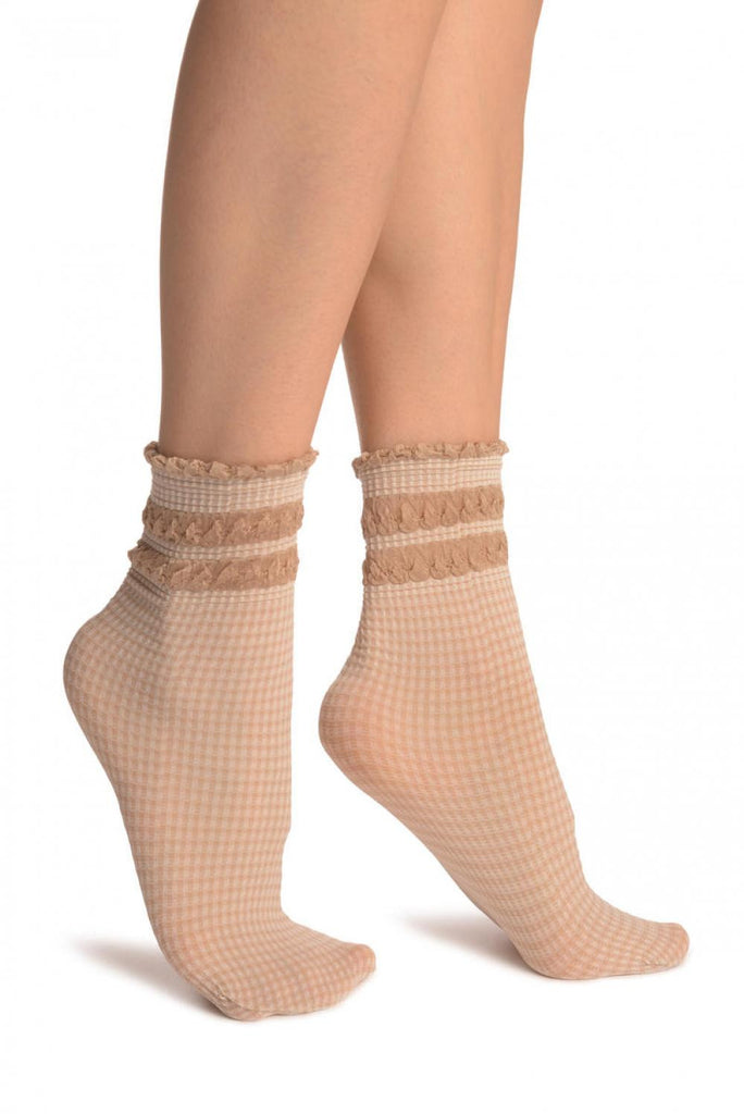 liss kiss White & Beige Checkered And Silky Comfort Top Ankle High Socks - Socks