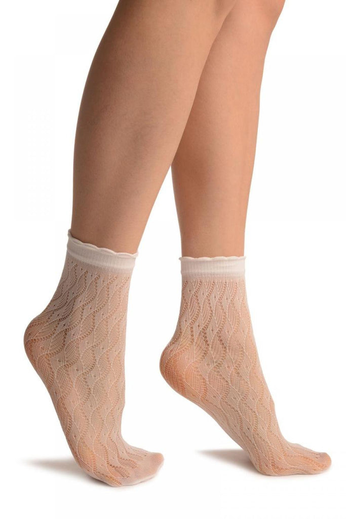 liss kiss White Crochet Waves Lace Top Ankle High Socks - Socks