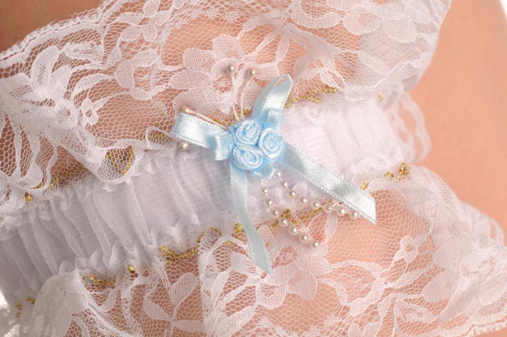 Liss Kiss White Double Lace Garter With Gold Trim Blue Roses & Faux Pearls - Garter