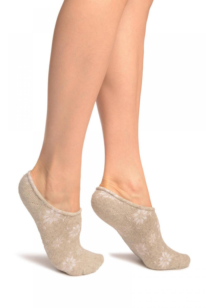 liss kiss White Snowflakes On Grey Angora Footies Socks - Footsies Socks