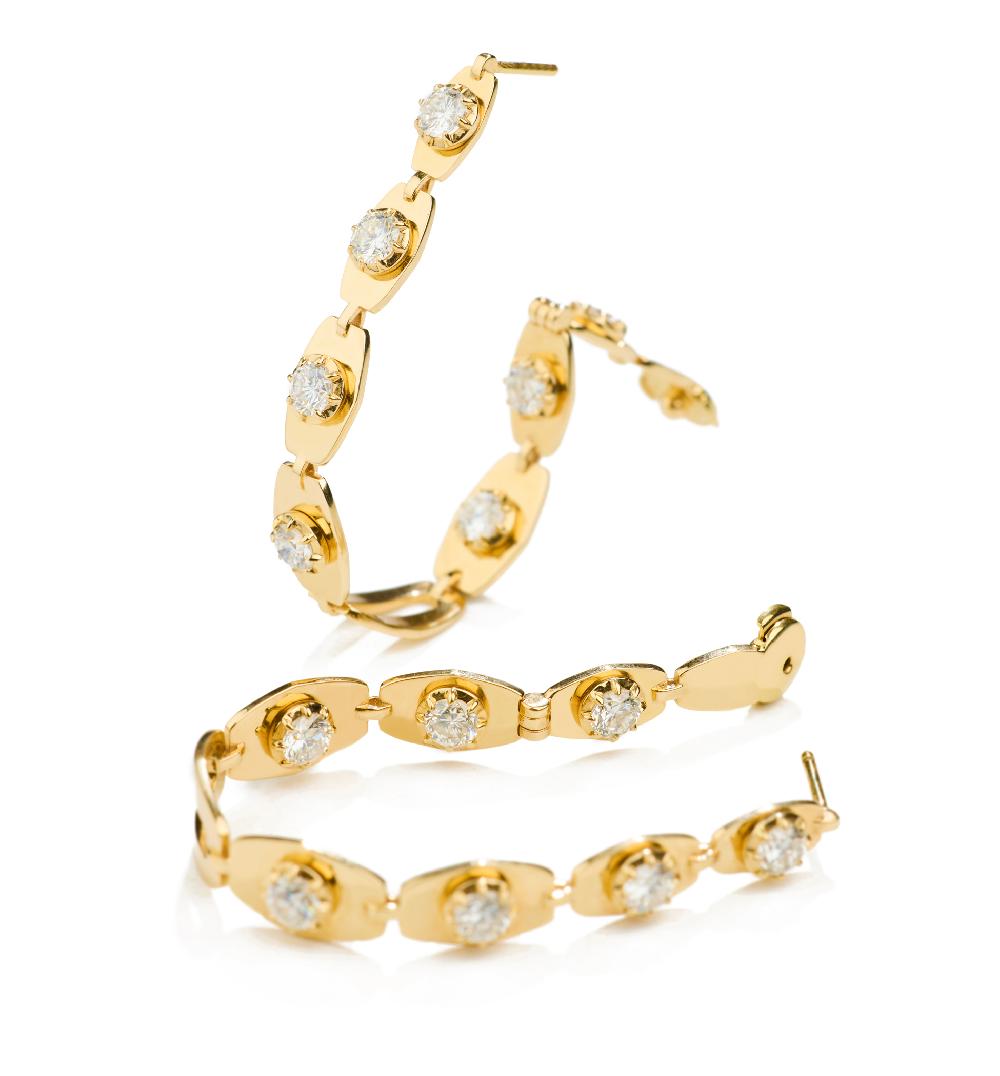 Lito Medium Oval Chain Diamond Hoops