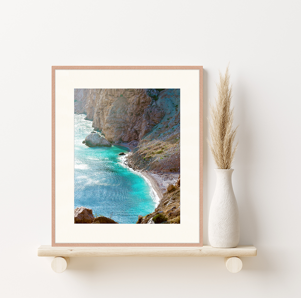 Liv Corday Beach And Mountain