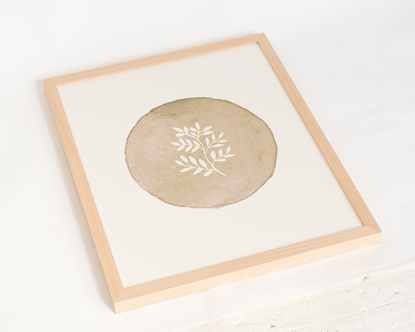 Liv Corday Circled White Plant