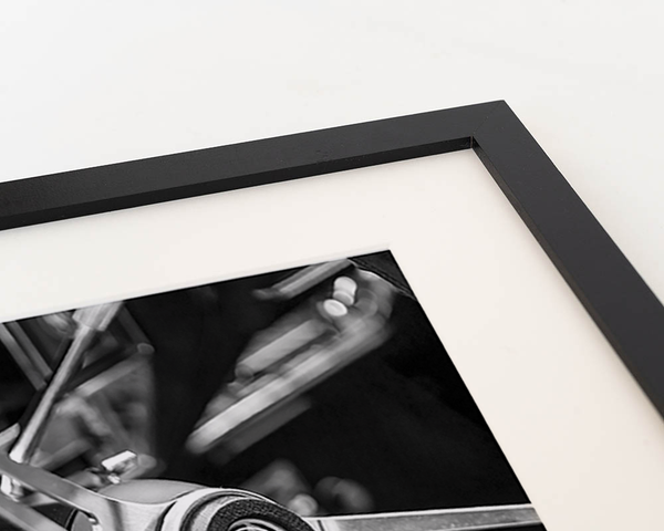 Liv Corday Classic Car Steering Wheel