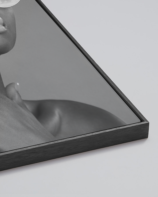 Liv Corday I See Prada