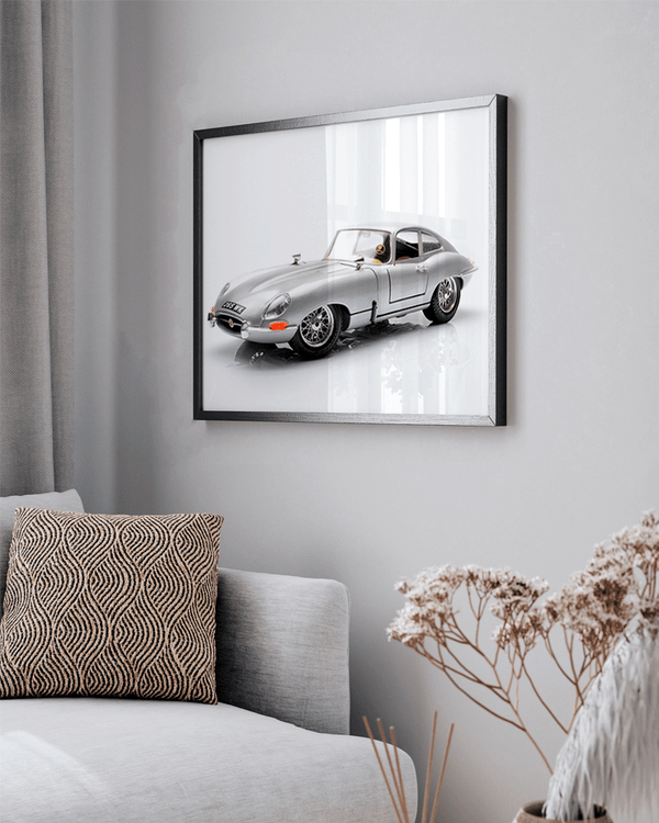 Liv Corday Jaguar E-Type