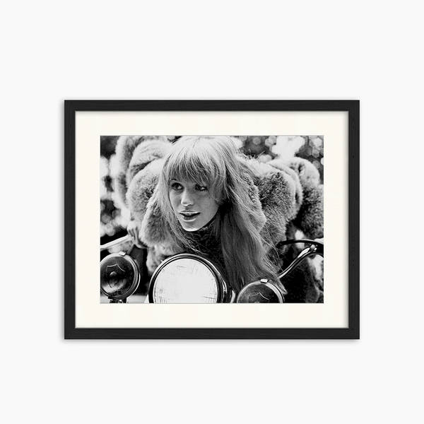 liv corday Marianne Faithfull on a Motorcycle