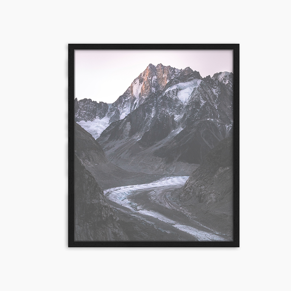 liv corday Mer de glace in chamonix