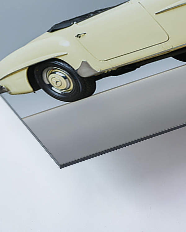 Liv Corday Mercedes Benz 190SL