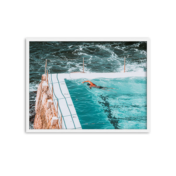 liv corday Pool next to the Ocean