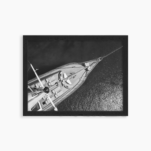 liv corday Sailing Boat Black & White