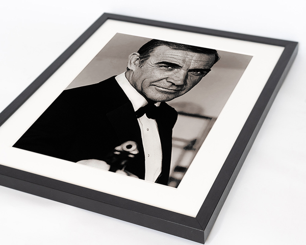 Liv Corday Sean Connery