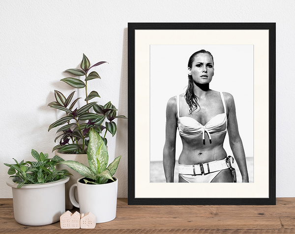 Liv Corday Ursula Andress (Bond Girl)