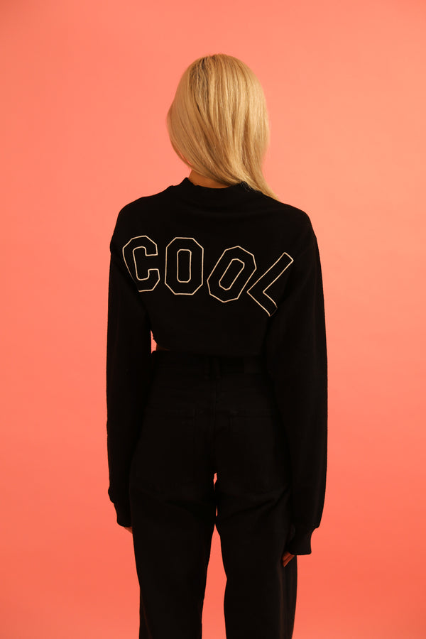 Livincool BIG WAVY LOGO CROP SWEATSHIRT BLACK