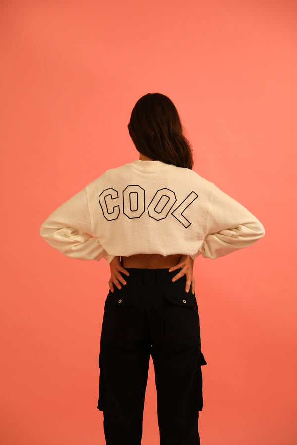 Livincool BIG WAVY LOGO CROP SWEATSHIRT WHITE