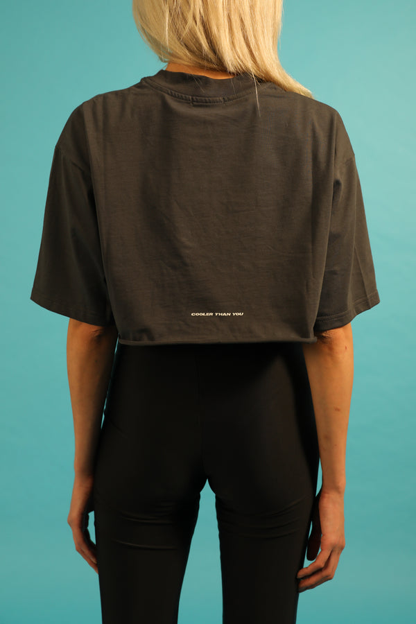 Livincool TEE CROP WAVY LOGO EMBROIDERED DARK GREY