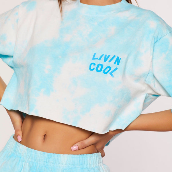 Livincool WAVY SHORT SLEEVE CROP TEE SKY TIE DYE
