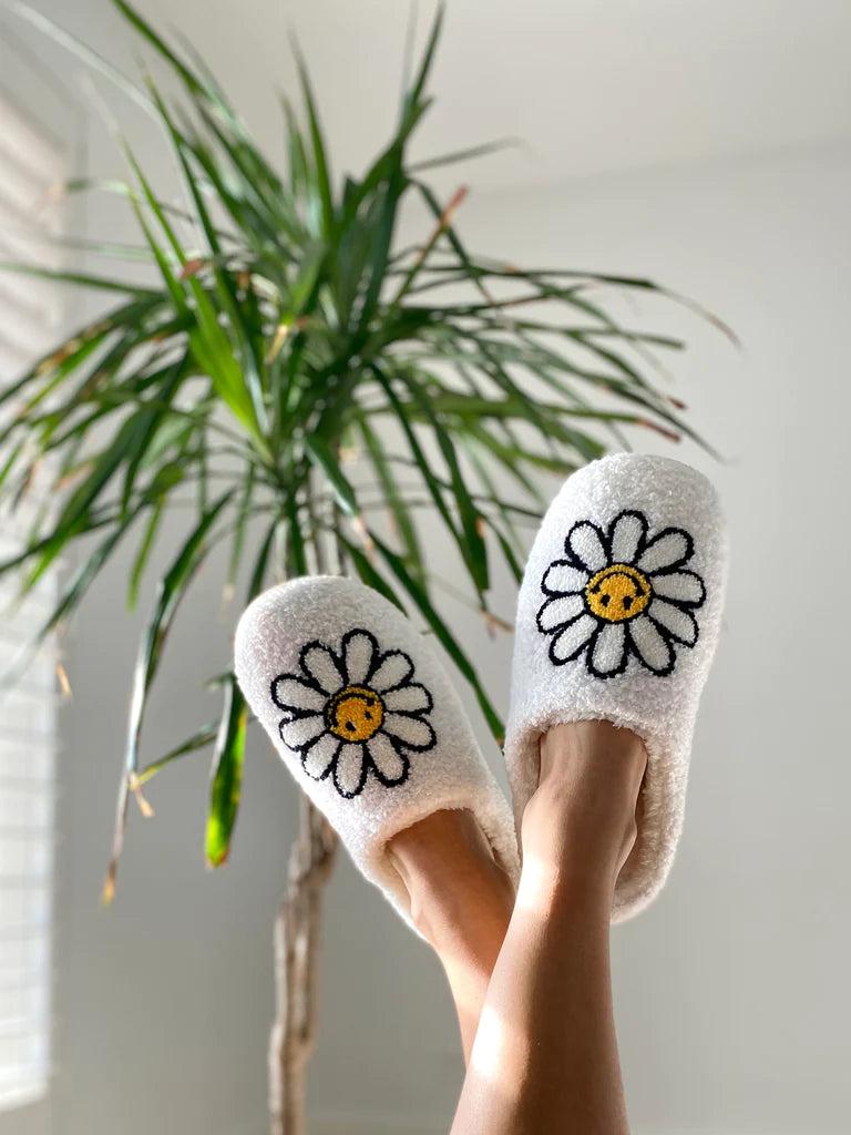 Living Royal Daisy Slippers