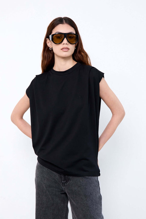 livthelabel INDIA TOP | Black