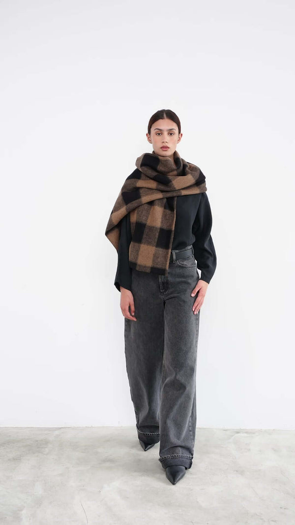 Livthelabel IRIS SCARF |Camel / Black Check