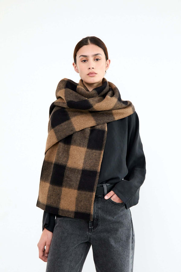 livthelabel IRIS SCARF |Camel / black check
