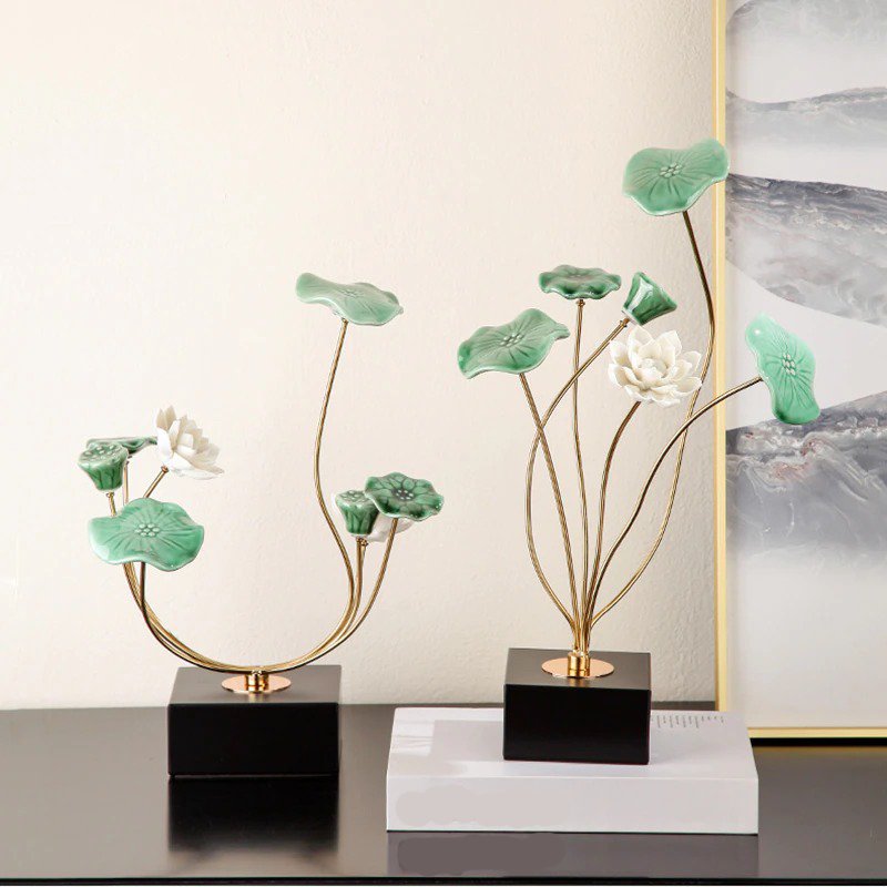 Lixra Exquisite Design Modern Art Lotus Leaf Showpiece