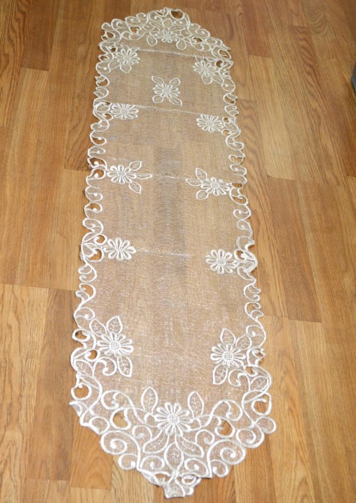 Lixra Classic White Floral Table Runner
