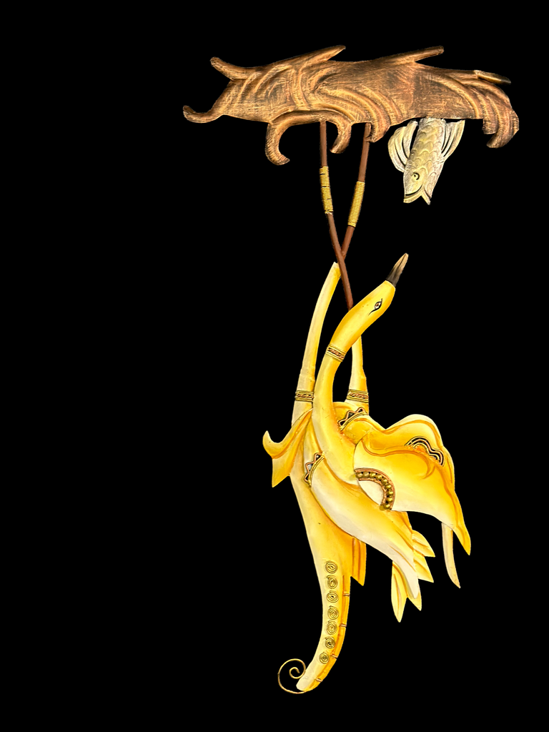 Lixra Contemporary Metal Wall Hanging Decor